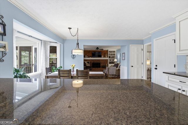 1033 Wash Lee Drive SW, Lilburn, GA 30047