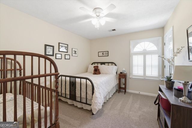 1033 Wash Lee Drive SW, Lilburn, GA 30047