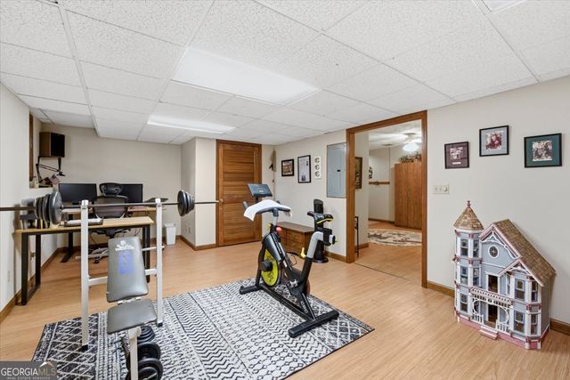 1033 Wash Lee Drive SW, Lilburn, GA 30047