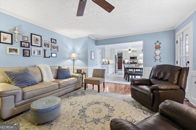 1033 Wash Lee Drive SW, Lilburn, GA 30047