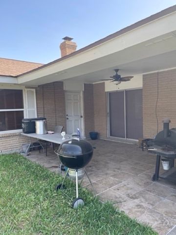 3933 Dunbrook Dr, Corpus Christi, TX 78415