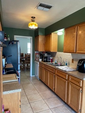 3933 Dunbrook Dr, Corpus Christi, TX 78415