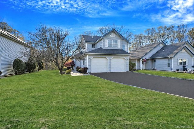 206 Dorado Court N, Middle Island, NY 11953