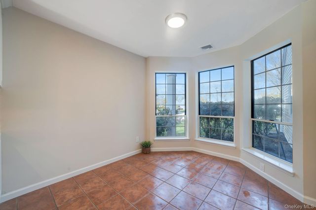 206 Dorado Court N, Middle Island, NY 11953