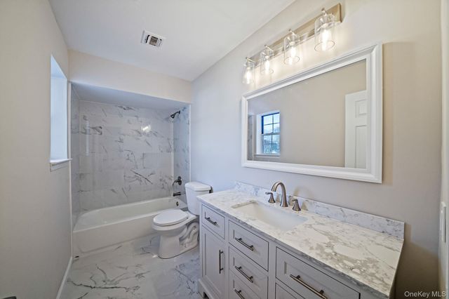 206 Dorado Court N, Middle Island, NY 11953