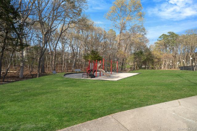 206 Dorado Court N, Middle Island, NY 11953