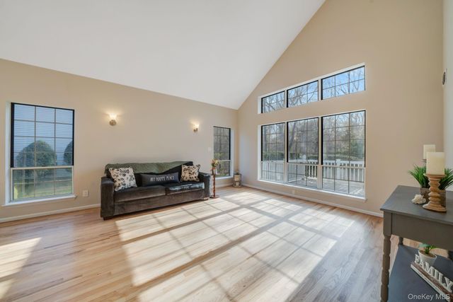 206 Dorado Court N, Middle Island, NY 11953