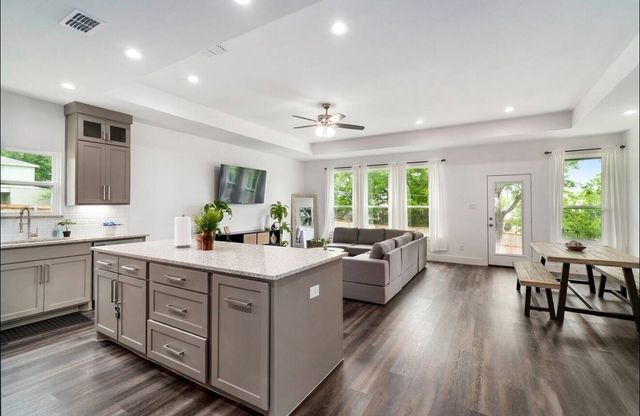 519 High Street, Dallas, TX 75203