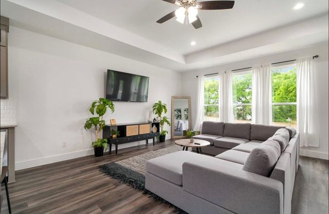 519 High Street, Dallas, TX 75203