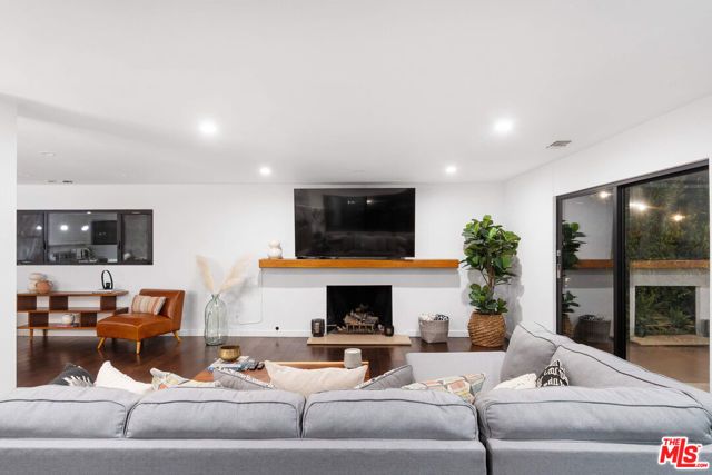 3235 Steven Drive, Encino (los Angeles), CA 91436