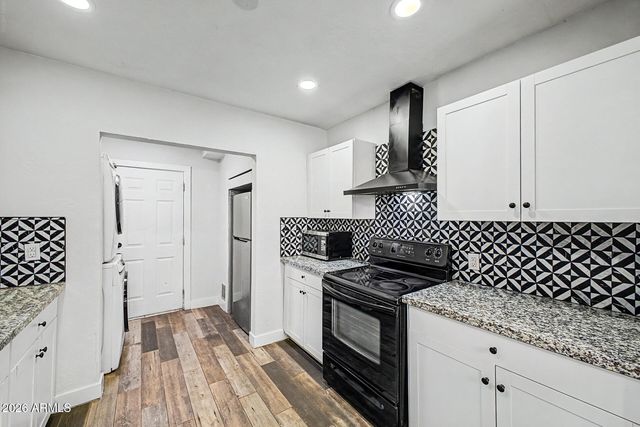 105 N LOS ROBLES Drive, Goodyear, AZ 85338