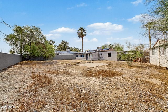 105 N LOS ROBLES Drive, Goodyear, AZ 85338