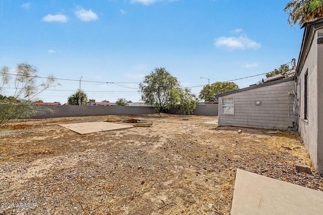 105 N LOS ROBLES Drive, Goodyear, AZ 85338
