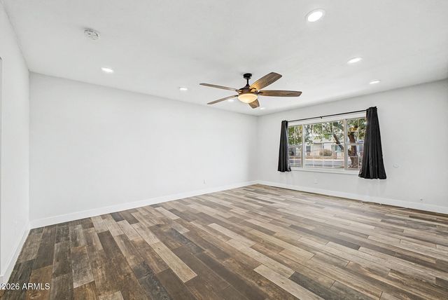 105 N LOS ROBLES Drive, Goodyear, AZ 85338