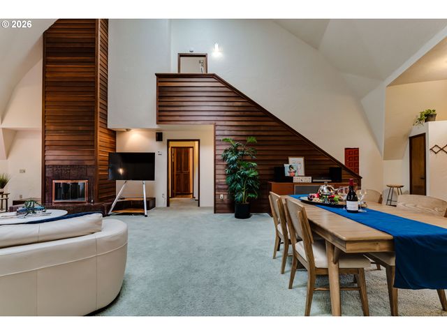 3087 WHITBECK Blvd, Eugene, OR 97405