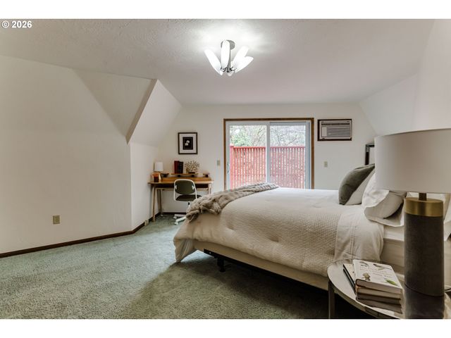 3087 WHITBECK Blvd, Eugene, OR 97405