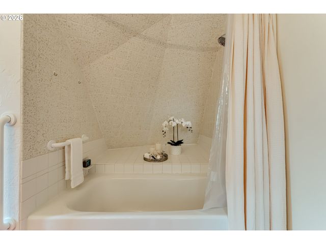 3087 WHITBECK Blvd, Eugene, OR 97405