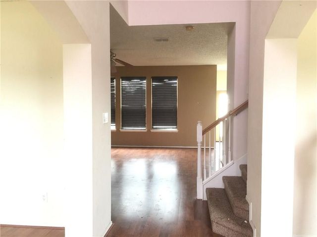 5143 Autumn, Grand Prairie, TX 75052