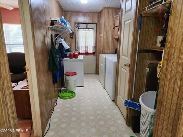 6863 DEER SPRINGS Road, Keystone Heights, FL 32656