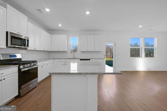 231 Groveton Court, Euharlee, GA 30145