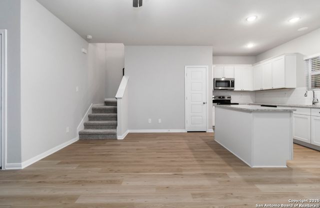 8339 Runner, San Antonio, TX 78249