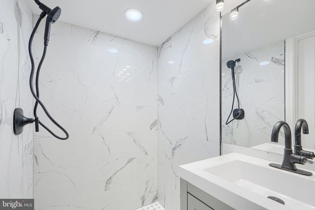 3114 MARY AVE, Baltimore, MD 21214