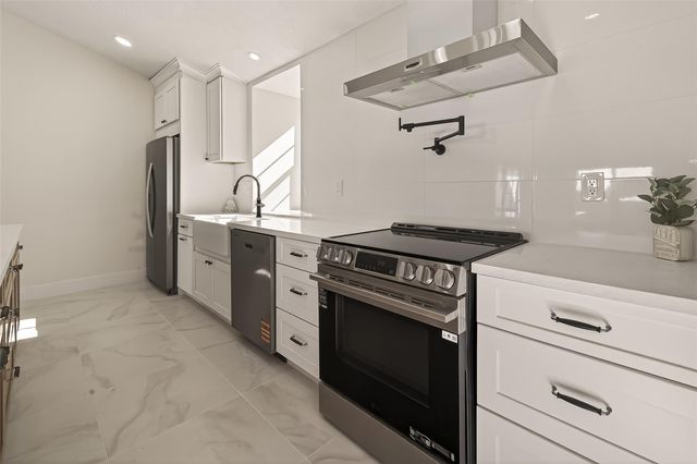 13243 Avonshire Drive, Houston, TX 77083