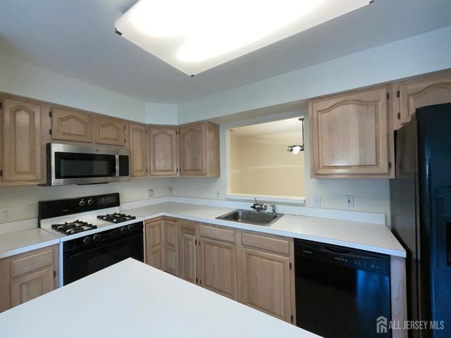 81 Winthrop Road C, Monroe, NJ 08831