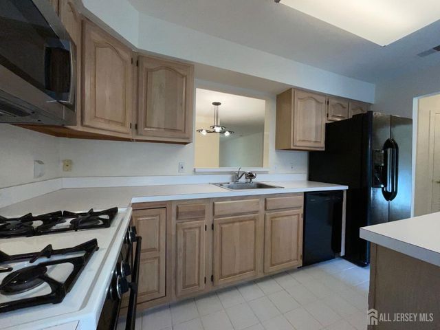 81 Winthrop Road C, Monroe, NJ 08831