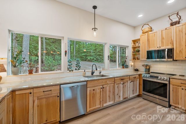 9870 Harvest Lane, Davidson, NC 28036