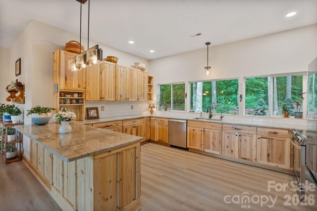 9870 Harvest Lane, Davidson, NC 28036