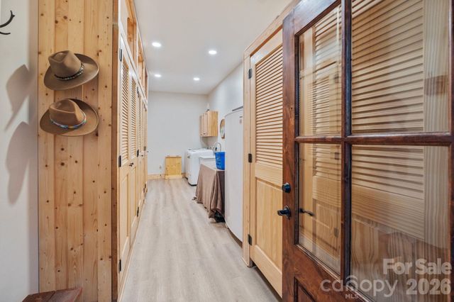 9870 Harvest Lane, Davidson, NC 28036