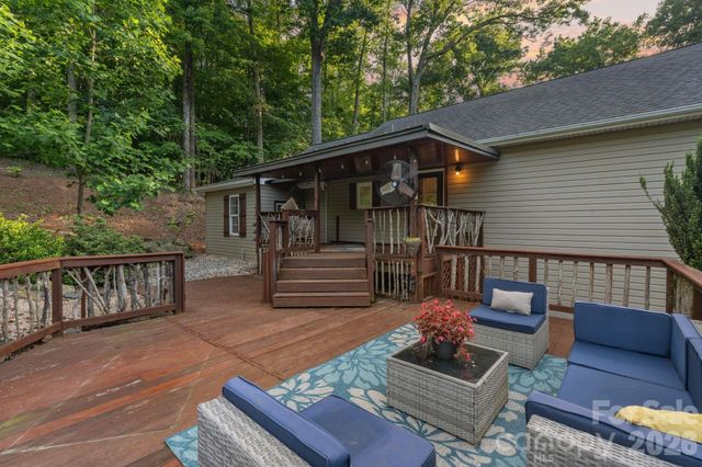 9870 Harvest Lane, Davidson, NC 28036