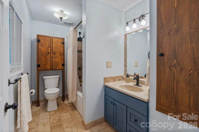 9870 Harvest Lane, Davidson, NC 28036