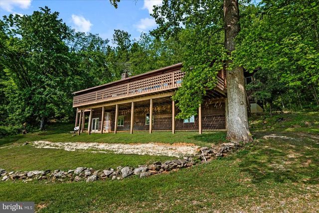 32 NEW MOON LN, Sperryville, VA 22740