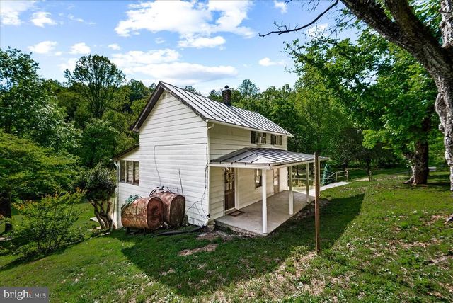 32 NEW MOON LN, Sperryville, VA 22740