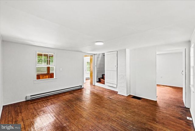 32 NEW MOON LN, Sperryville, VA 22740