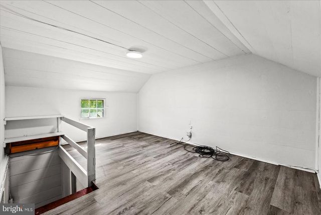 32 NEW MOON LN, Sperryville, VA 22740