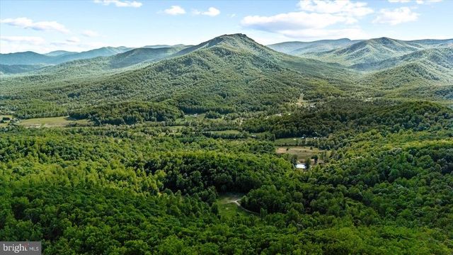32 NEW MOON LN, Sperryville, VA 22740