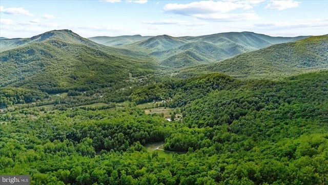 32 NEW MOON LN, Sperryville, VA 22740