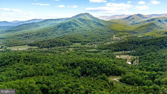 32 NEW MOON LN, Sperryville, VA 22740