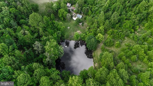 32 NEW MOON LN, Sperryville, VA 22740