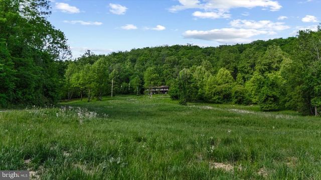 32 NEW MOON LN, Sperryville, VA 22740