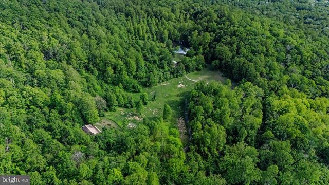 32 NEW MOON LN, Sperryville, VA 22740
