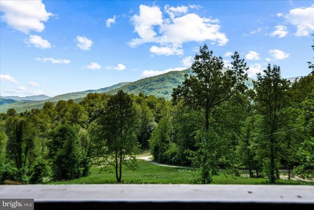 32 NEW MOON LN, Sperryville, VA 22740