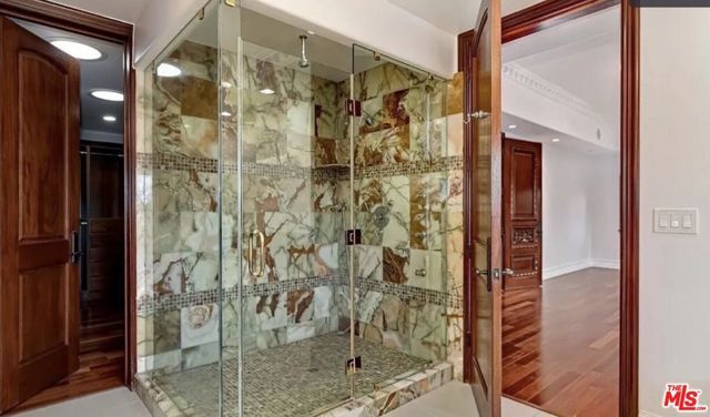 332 S Almont Drive, Beverly Hills, CA 90211