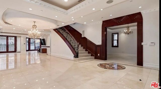 332 S Almont Drive, Beverly Hills, CA 90211