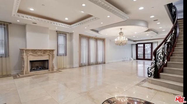 332 S Almont Drive, Beverly Hills, CA 90211