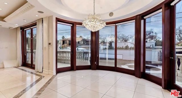 332 S Almont Drive, Beverly Hills, CA 90211