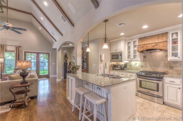 3921 S Norfolk Avenue, Tulsa, OK 74105